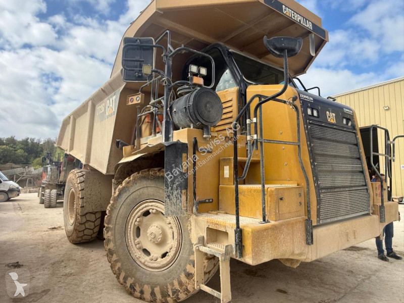 Tombereau Caterpillar G
