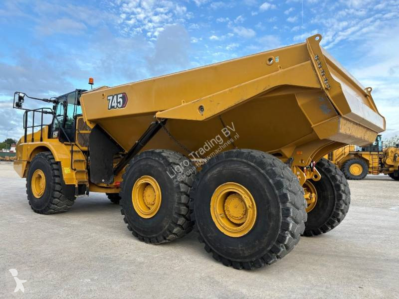Tombereau Caterpillar 745