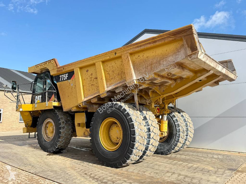 عربة قلابة Caterpillar - German Machine / Auto...