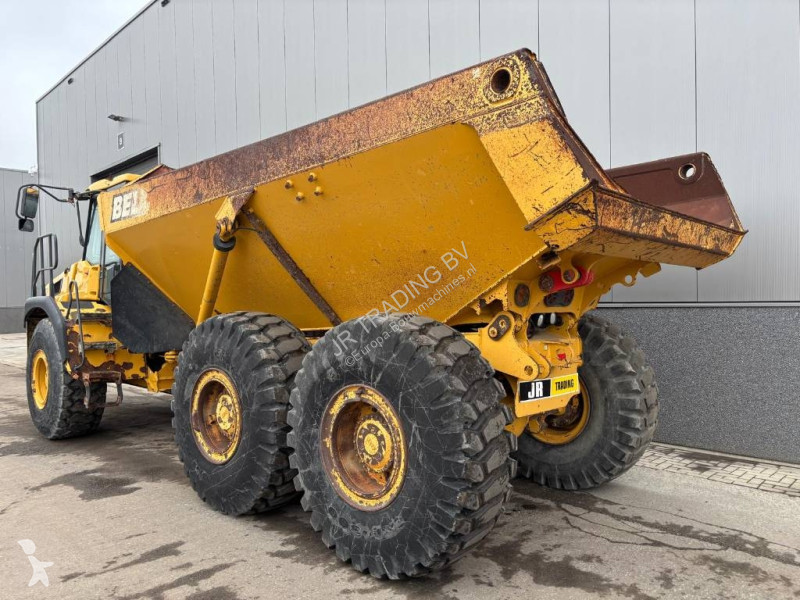 عربة قلابة Bell B 30 E (New Tires)
