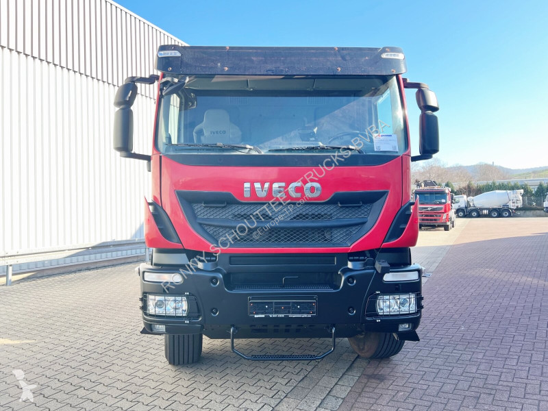 Basculantă Trakker AD410T50 8x4 Trakker...