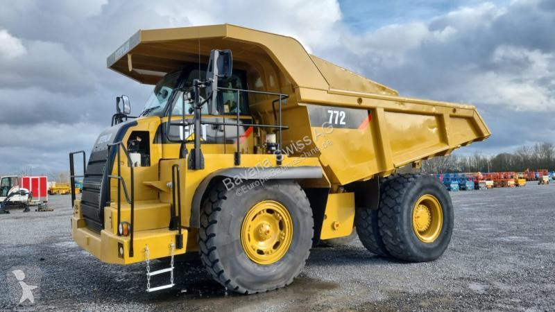 Dumper Caterpillar