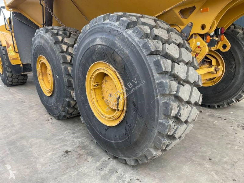 Sklápač Caterpillar 745 04A - New Tires