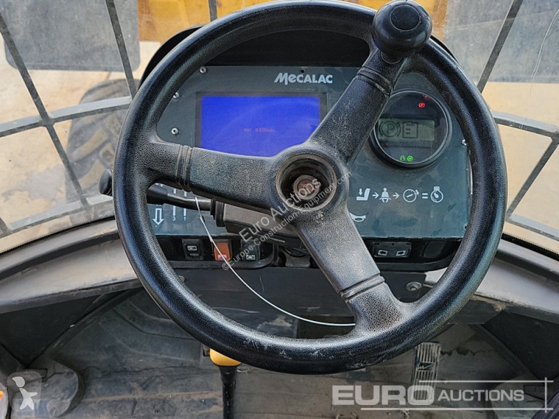 Basculantă Mecalac 9MDX