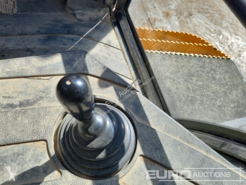 Basculantă Mecalac 6SMDX