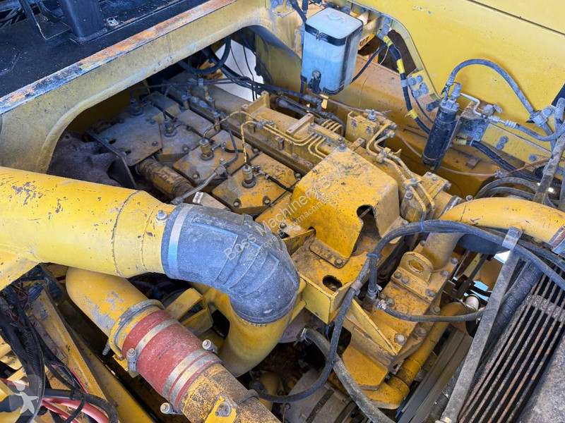 Sklápač Komatsu HD605-5 - Automatic Greasing /...