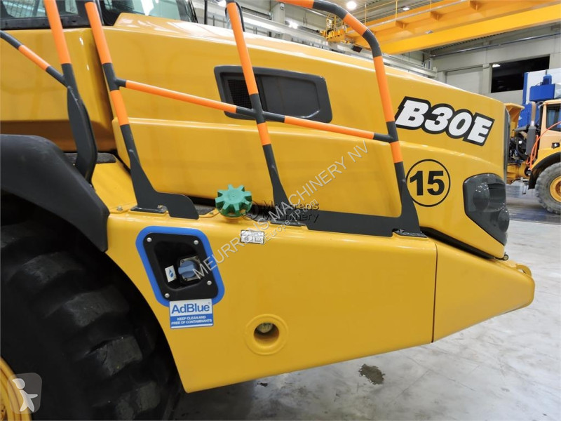 عربة قلابة Bell B30E