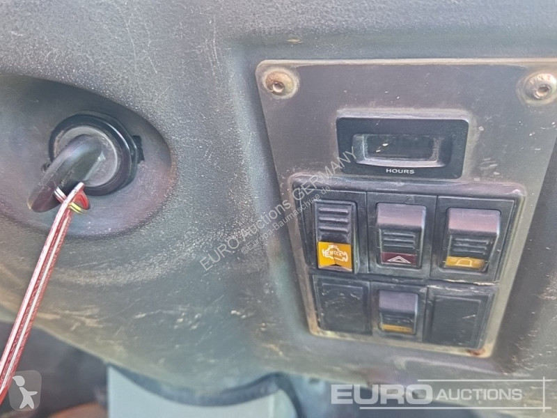 عربة قلابة Ausa D600APG