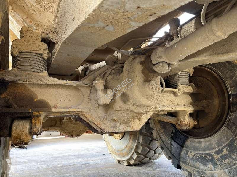 عربة قلابة Bell M 6X6