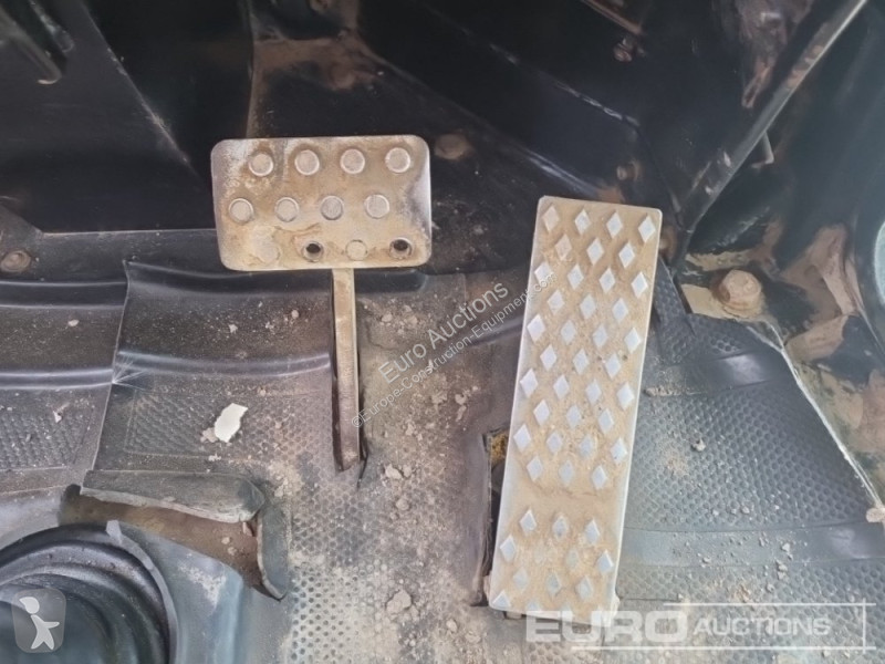 عربة قلابة JCB 6TFT