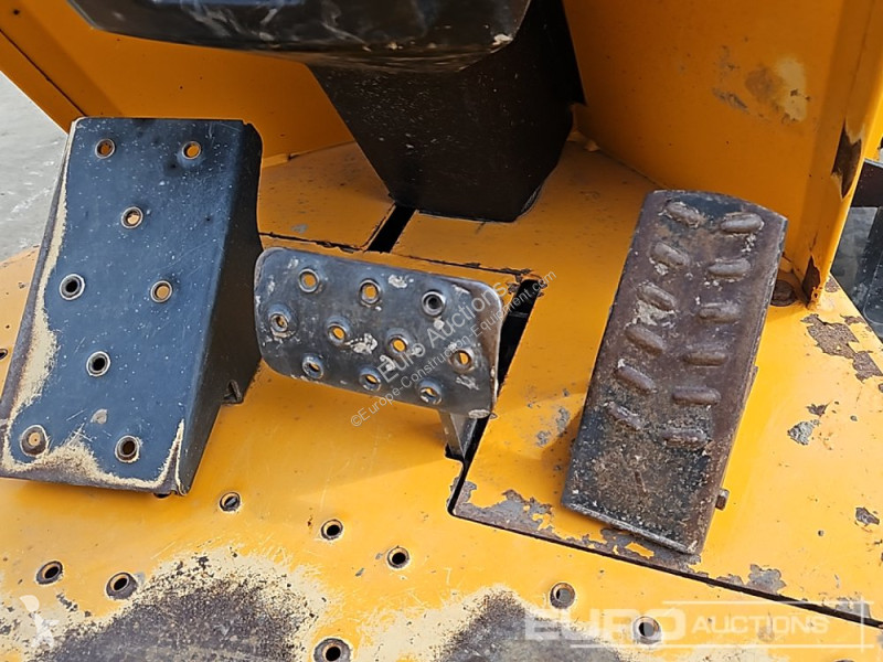 Basculantă Thwaites 3 Ton Swivel Skip