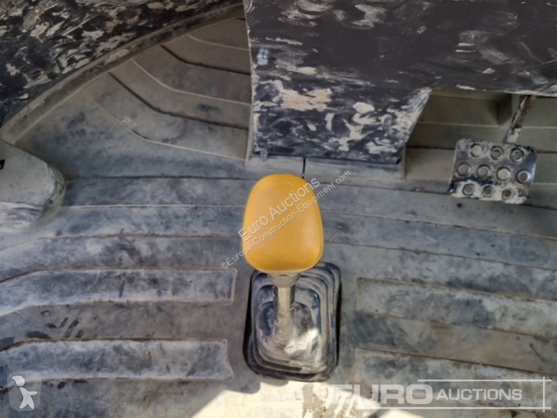Basculantă Mecalac 6SMDX