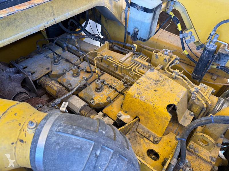 Sklápač Komatsu HD605-5 - Automatic Greasing /...