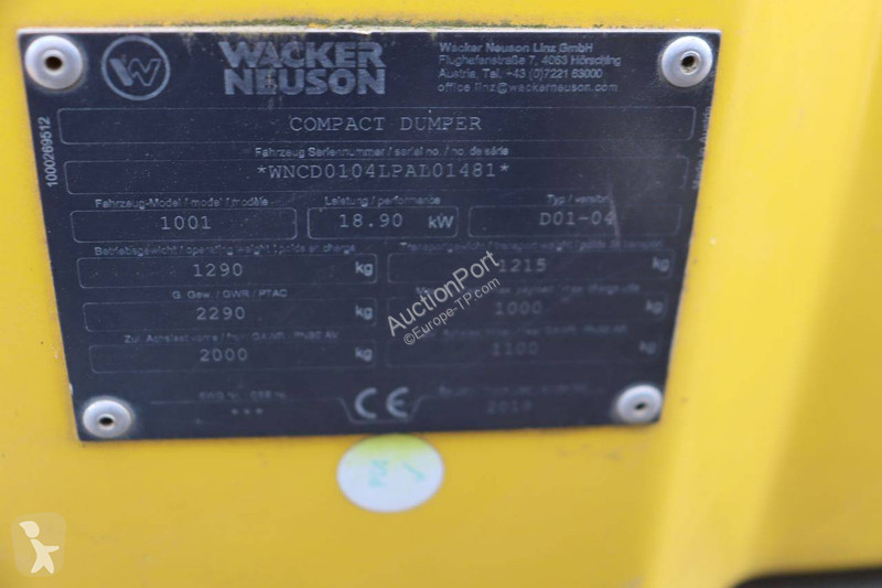 Sklápač Neuson 1001
