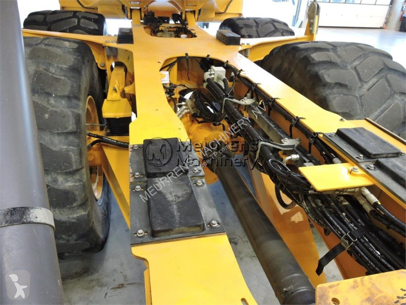 عربة قلابة Volvo G