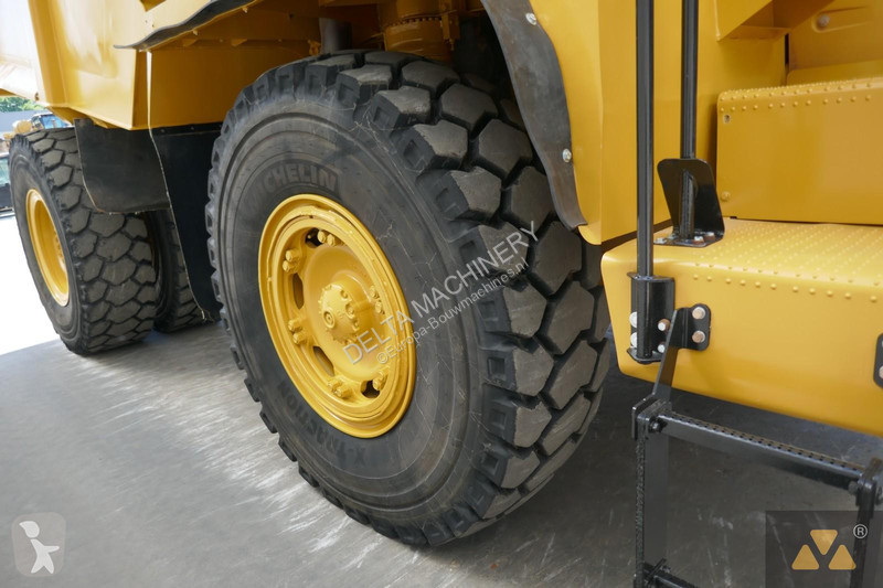 Dumper Caterpillar