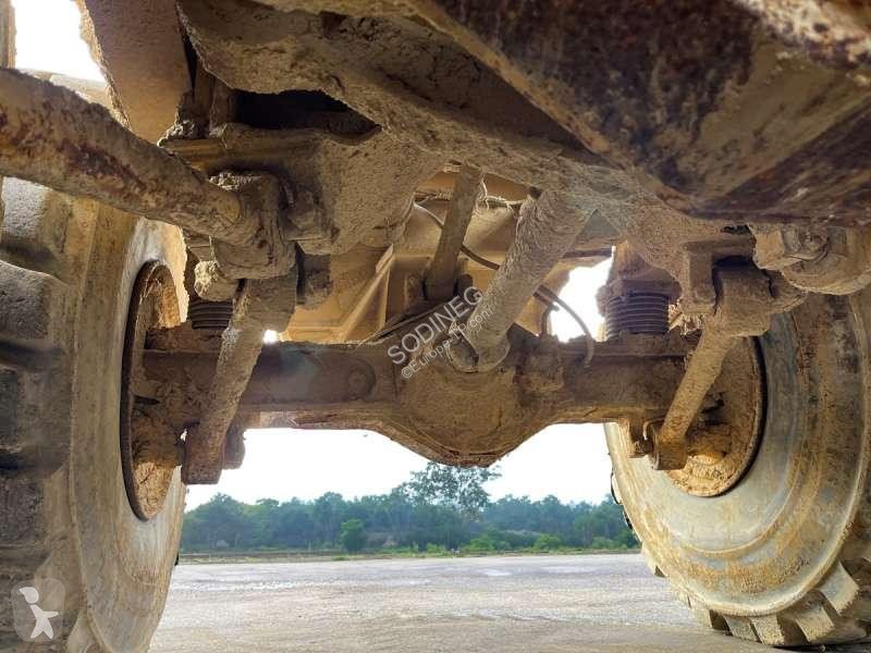 عربة قلابة Bell M 6X6