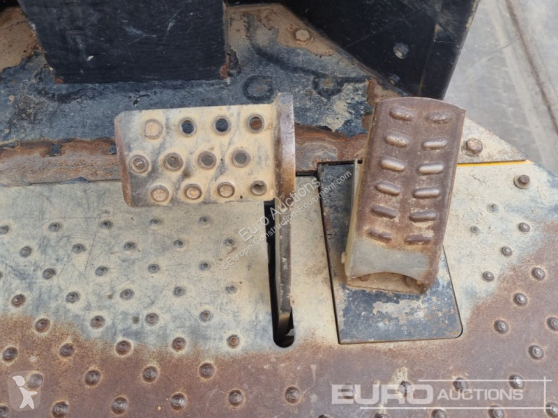 عربة قلابة JCB 3STH