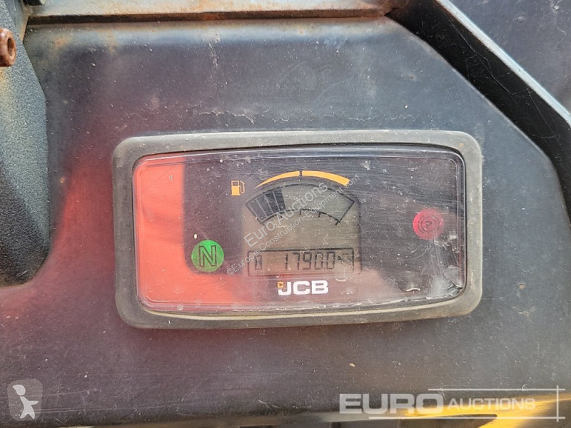 Basculantă JCB 6TST