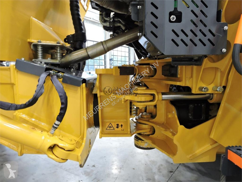 عربة قلابة Bell B30E
