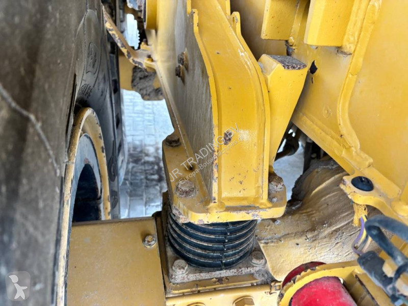 Tippvagn Caterpillar 730 C (CE)