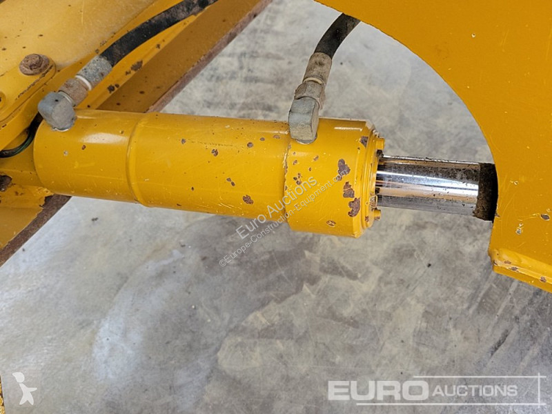 Basculantă Hydrema 912F