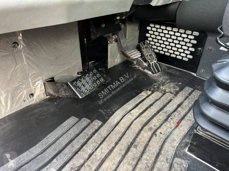 عربة قلابة Caterpillar C