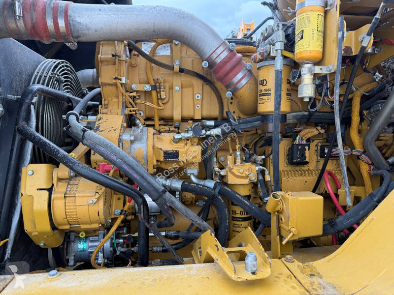 Sklápač Caterpillar - Automatic Greasing / Camera