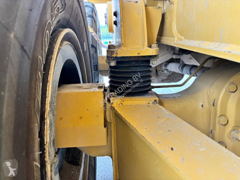 Tippvagn Caterpillar 730 C (CE)