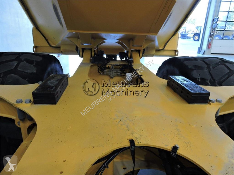 عربة قلابة Volvo G