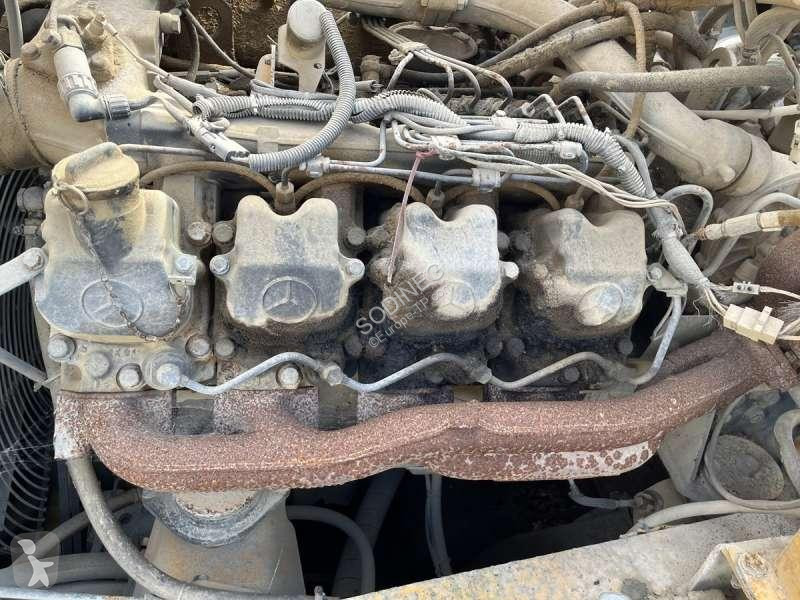عربة قلابة Bell M 6X6