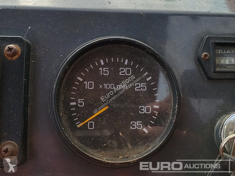 Basculantă IHI IC100