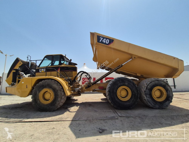 Basculantă Caterpillar 740