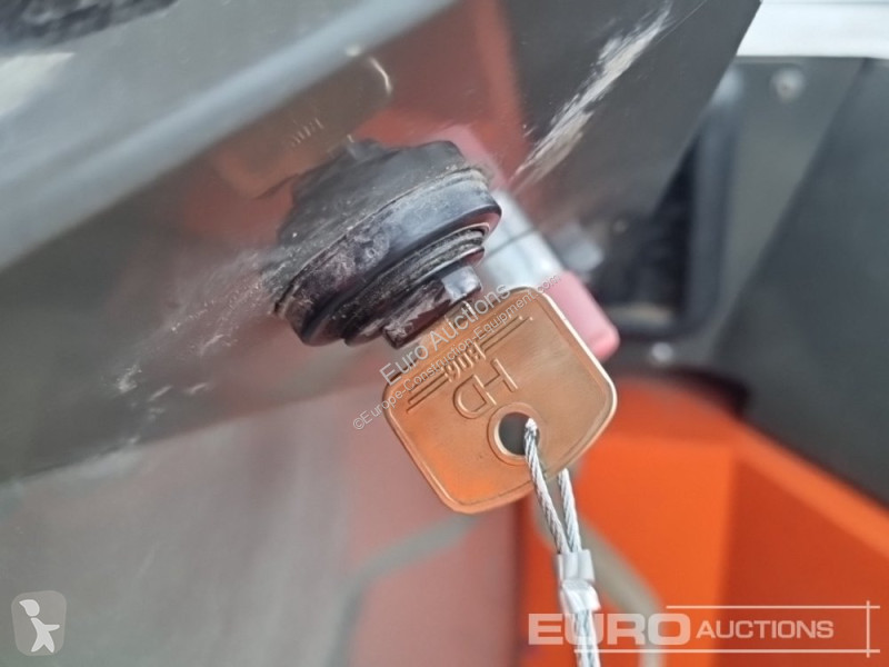 Sklápěčka Ausa DR601 AHG