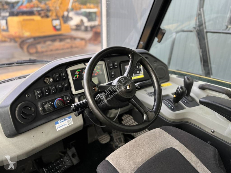 عربة قلابة Caterpillar C