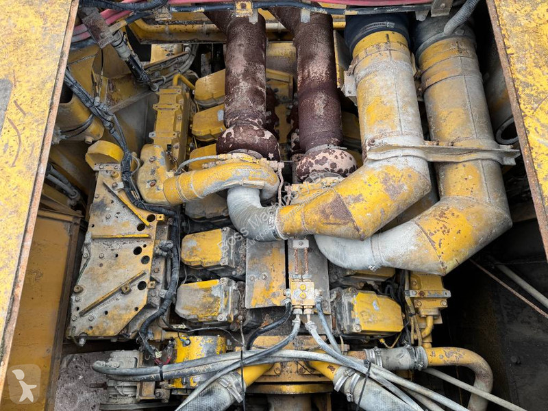 Sklápač Komatsu 3 - Backup Camera / Airco