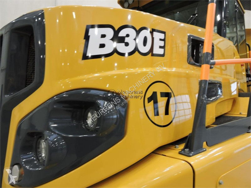 عربة قلابة Bell B30E