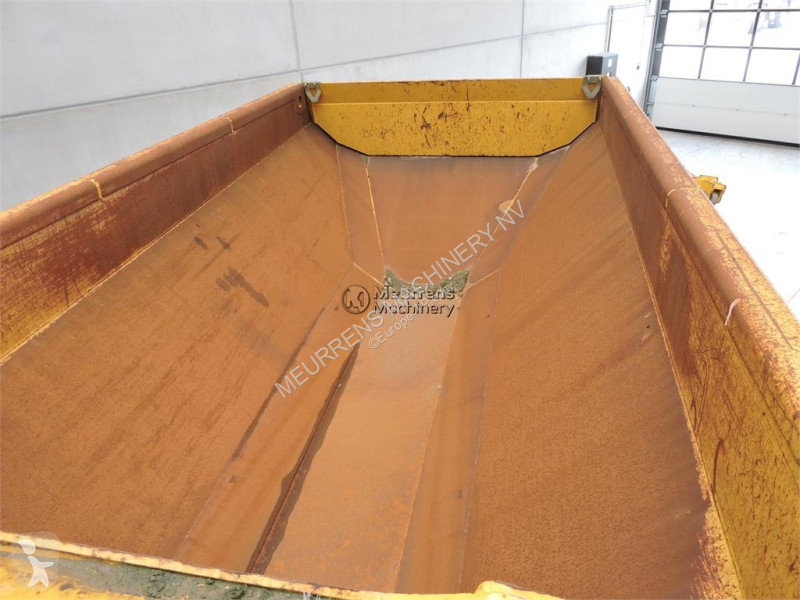 عربة قلابة Bell B30E