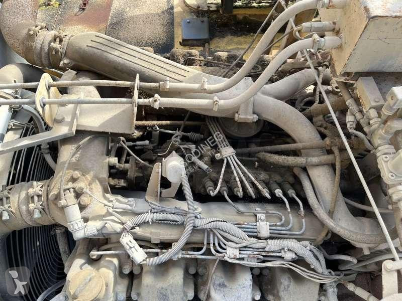 عربة قلابة Bell M 6X6