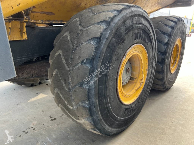 Sklápač Komatsu