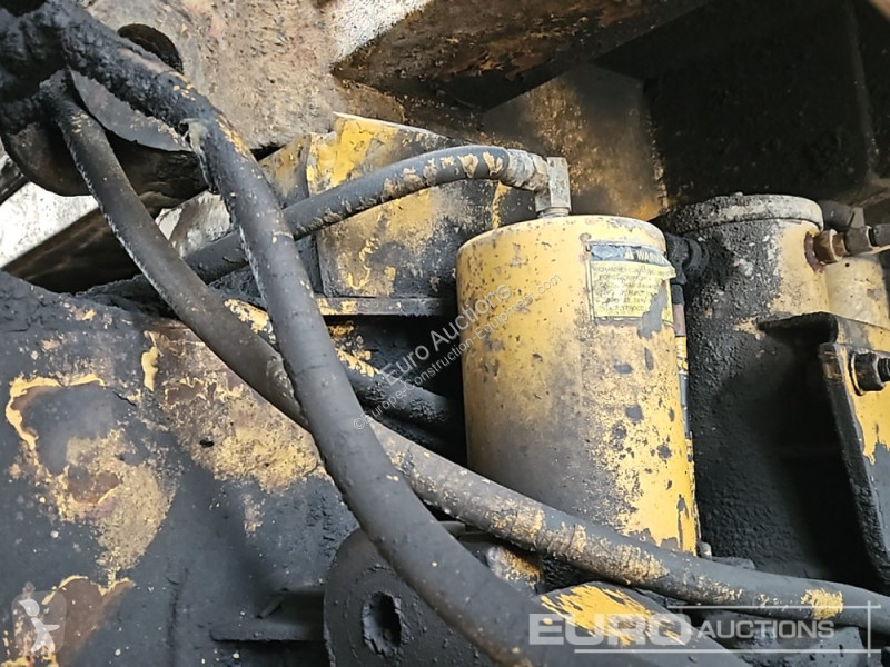 Sklápěčka Caterpillar 777
