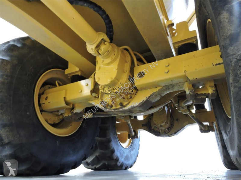 عربة قلابة Bell B30E