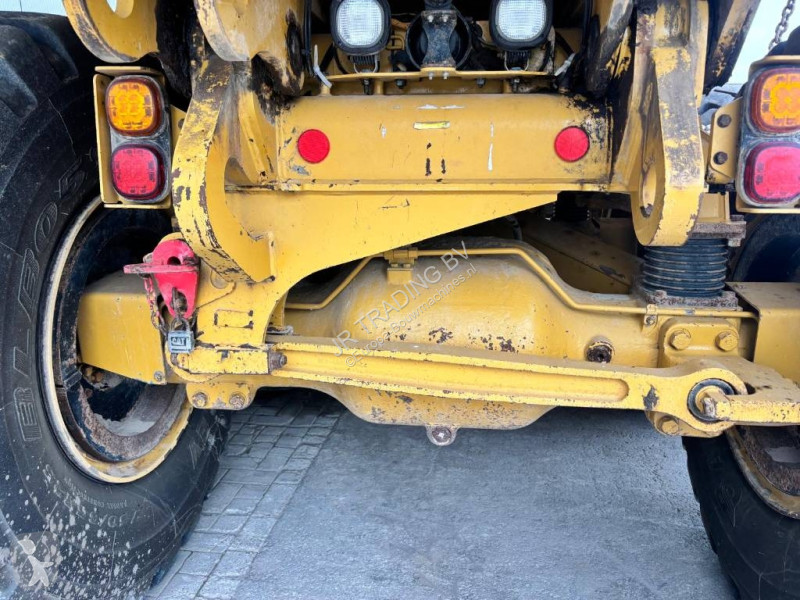 Tippvagn Caterpillar 730 C (CE)