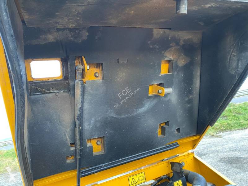 Basculantă Thwaites MACH 203 endommagé