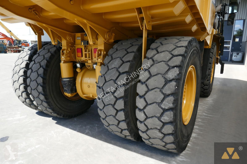 Dumper Caterpillar