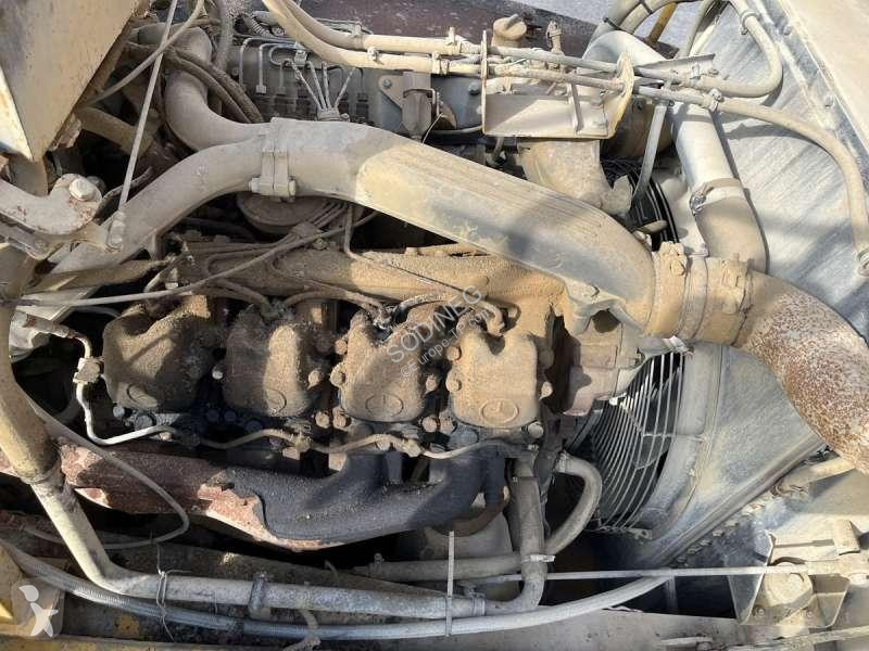 عربة قلابة Bell M 6X6