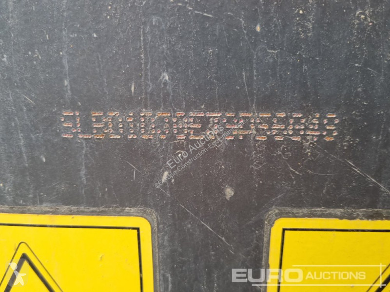 Basculantă Mecalac TA9