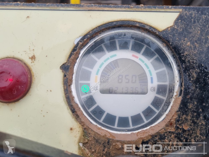 Sklápěčka JCB 6TFT