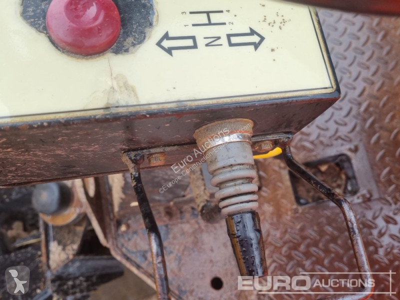 Sklápěčka JCB 6TFT