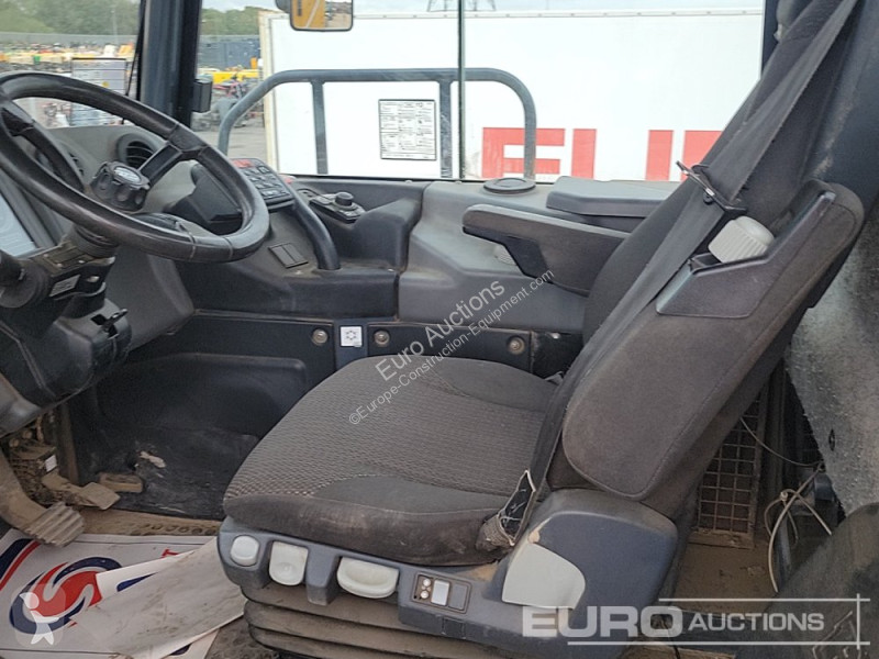 Sklápěčka Bell B20E